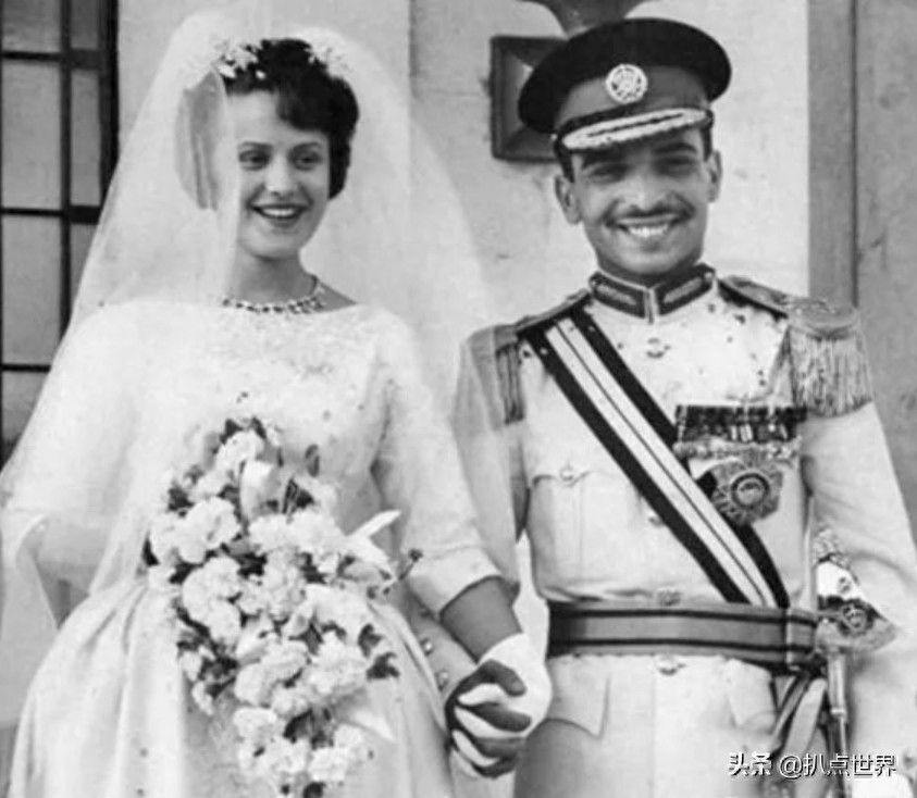 约旦传奇的“九命猫”国王,娶过四个妻子,个个才貌双全