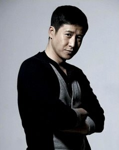 ​演员张国强：父亲早逝内心有痛，再婚后让母亲晚年不孤单