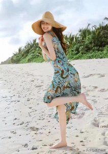 ​迪丽热巴海边绝美照片曝光！美的让人无法呼吸