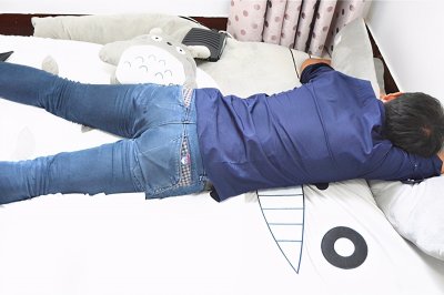 ​老人说“睡觉不能头朝西”，是真的吗？老祖宗的话，不是没道理