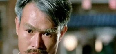 ​林正英偷用茅山禁术遭天谴？葬礼现场黑蝶绕棺， 他的死有多诡异？