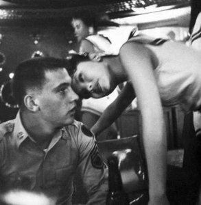 ​一个让日本慰安妇们闻风丧胆的美国女兵是怎么做的。