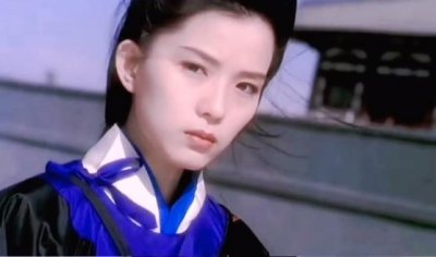 ​不是“粘个胡子”就是男的了，这几位的女扮男装才叫诚意满满