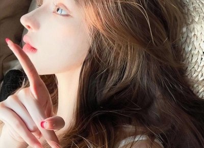 ​父母退休想去独生儿子家养老，儿子沉默儿媳提要求：先上交工资卡