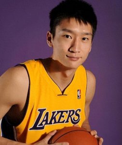 ​与名模离婚净身出户4年后，39岁的前男篮国手孙悦，今已判若两人