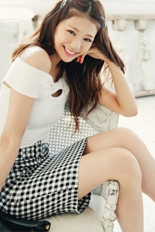 组图：日本女演员西内玛利亚