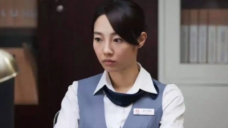 白百何王珞丹的关系(王珞丹和白百何长相相同)