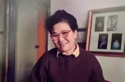 张雅静是谁?赵丽蓉保姆曾陪伴赵丽蓉生命的最后10年