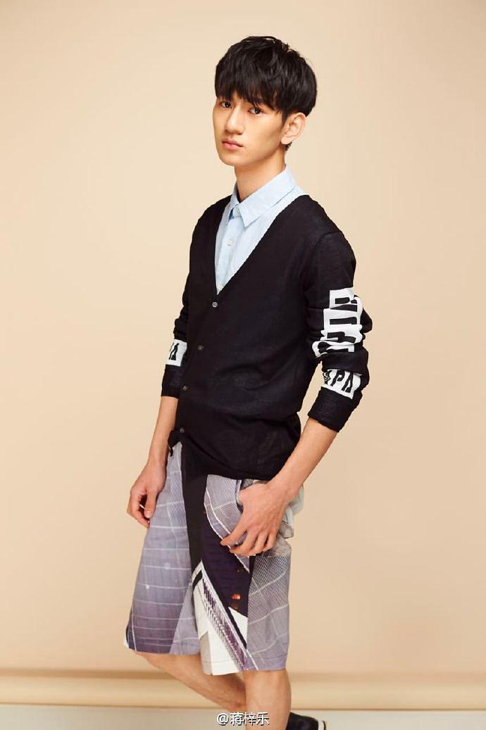 蒋梓乐个人资料写真作品