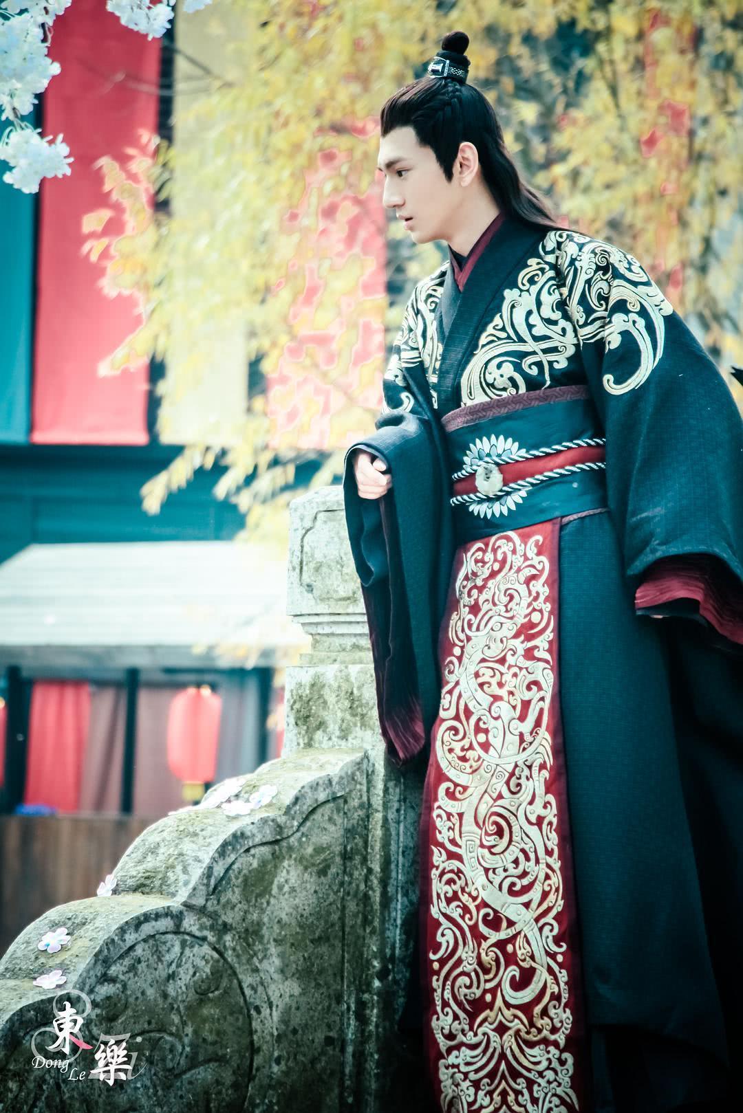 蒋梓乐个人资料写真作品