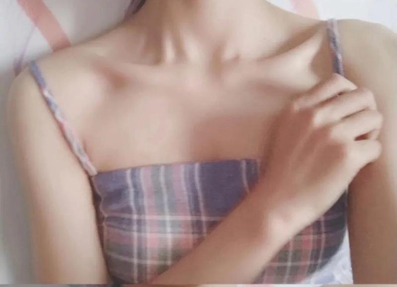 《雏菊》开在心中那朵脆弱的爱情雏菊