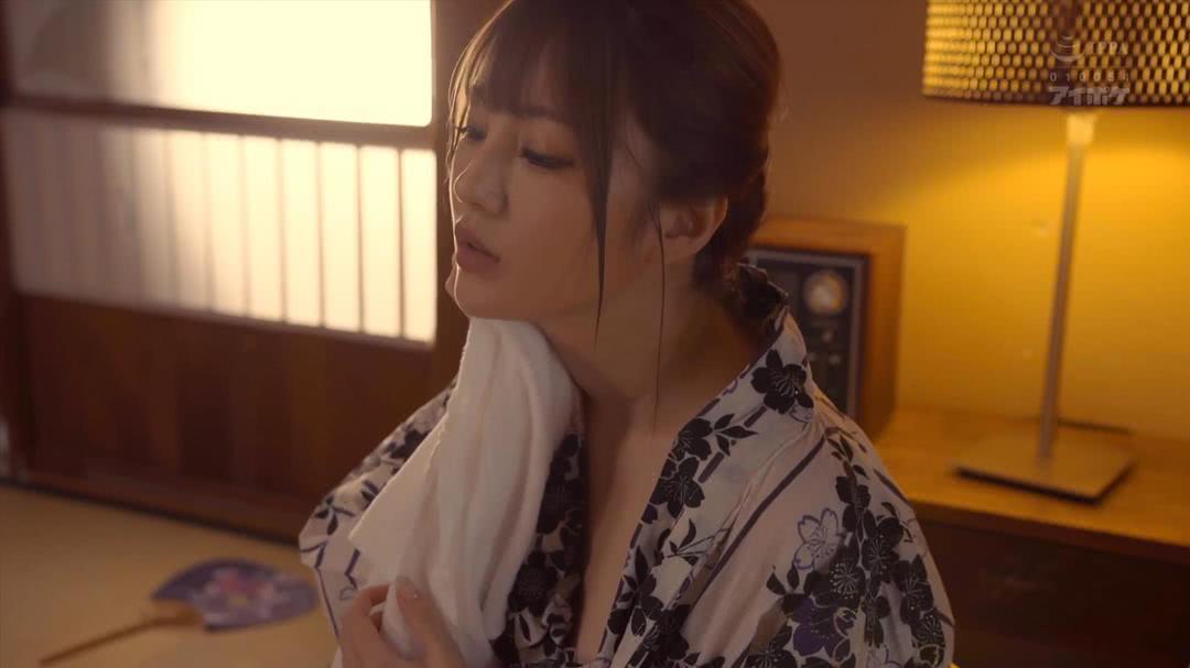 天海翼个人资料写真作品