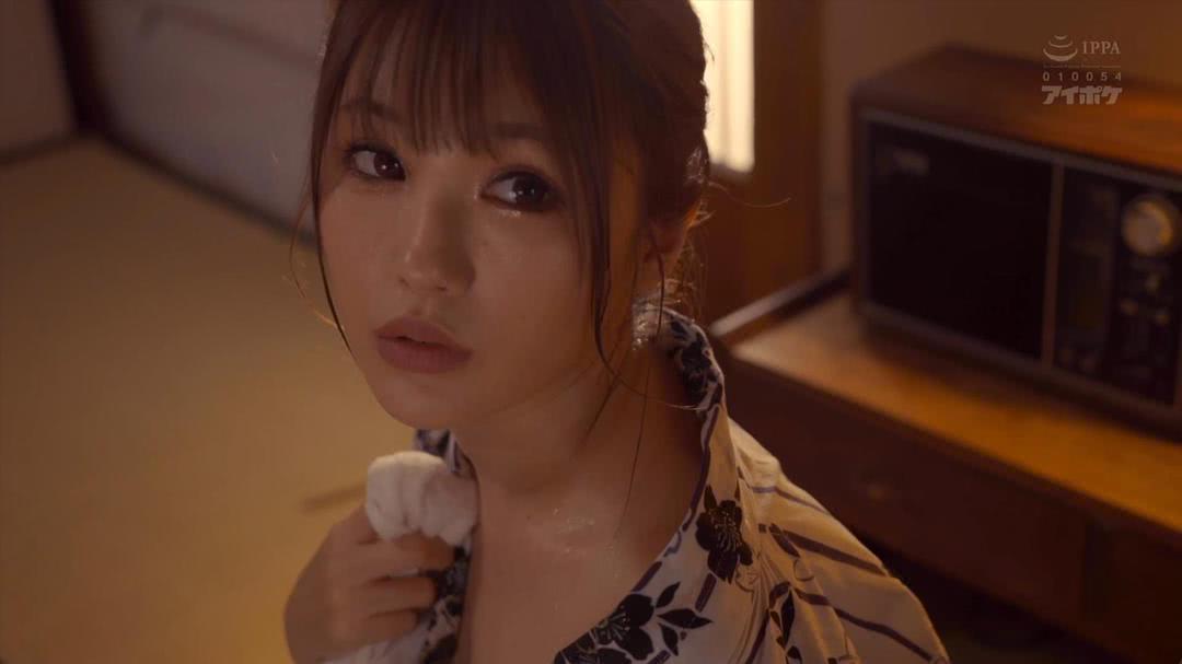 天海翼个人资料写真作品