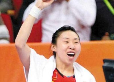 ​“中国女篮”苗立杰：德艺双馨，嫁大3岁现役军官，36岁生女退役