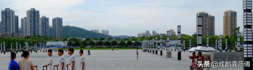 从重庆江北机场坐轻轨到重庆火车北站