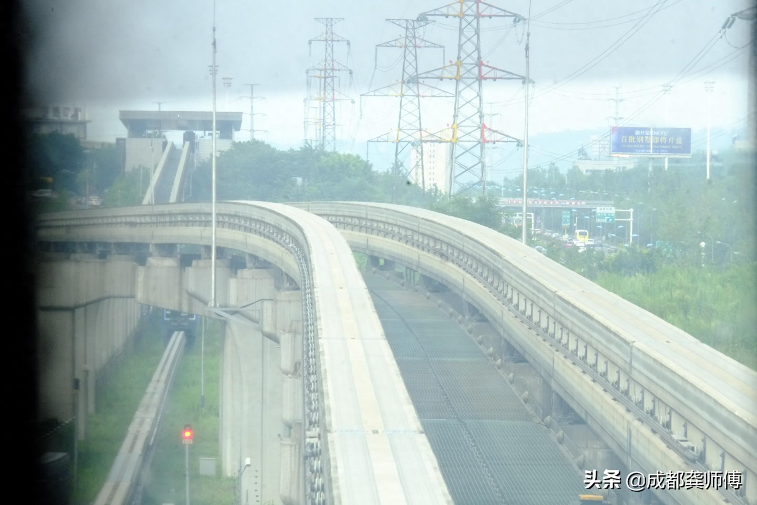 从重庆江北机场坐轻轨到重庆火车北站