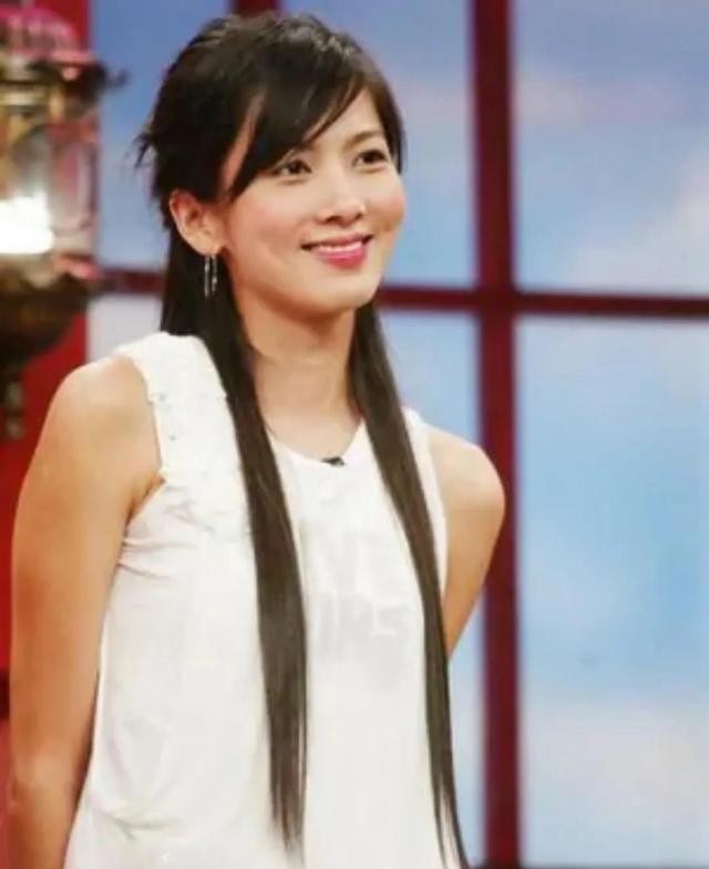 钱韦杉老公是谁（钱韦杉火时选择婚姻淡出演艺界）