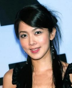 ​钱韦杉老公是谁（钱韦杉火时选择婚姻淡出演艺界）