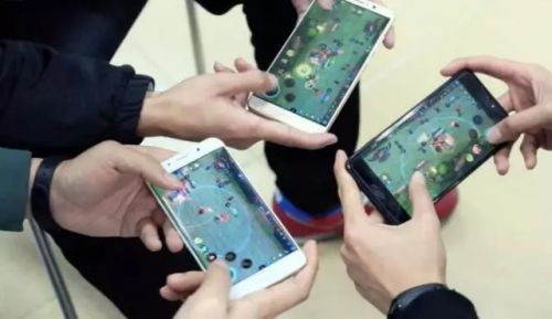 十几岁怎么在手机上赚钱:我十五岁如何在手机里赚钱?