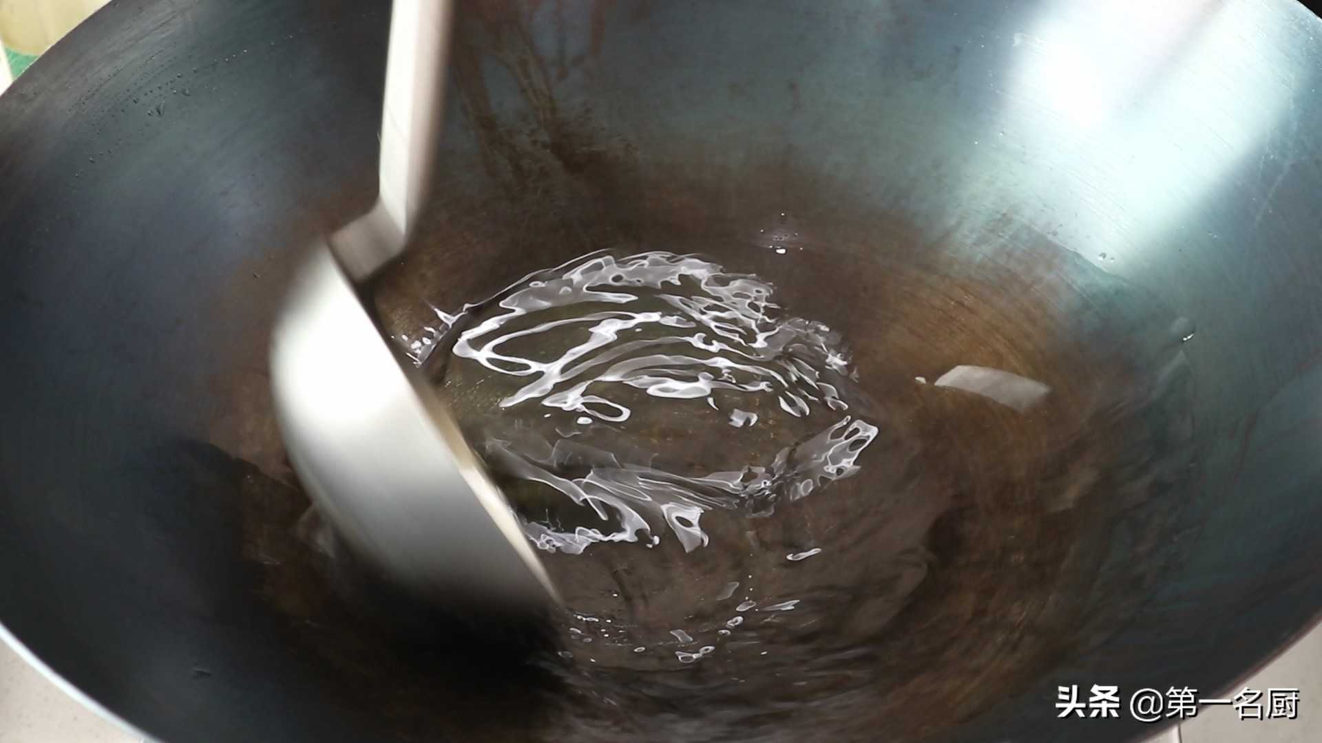 最简单的清蒸扇贝(简单又好吃的家庭版清蒸扇贝做法)