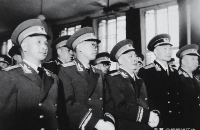 ​开国10大将军介绍（十位大将各自担任什么职务）