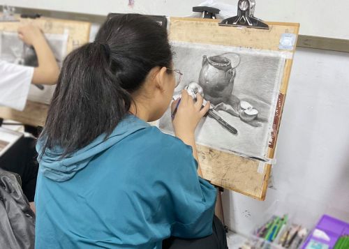 武汉高考美术集训班(武汉高考美术集训画室费用大约多少钱)-第1张图片-