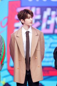 ​蔡徐坤亮相最新一期快乐大本营