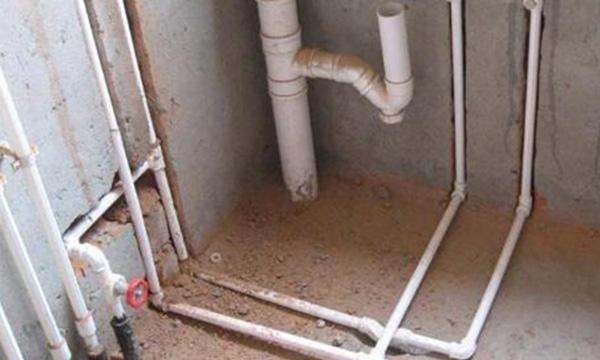 水管青苔堵塞如何疏通,黑色水管内壁会长青苔吗图9