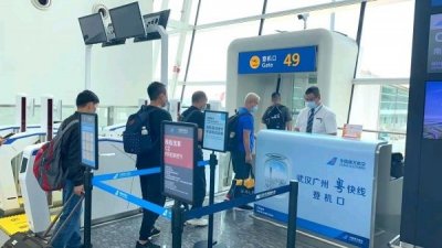 ​国庆期间，南航将新增武汉至大连、成都、杭州等多地航班