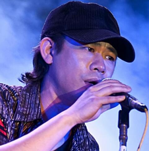 歌词粤语每一天在路上艰苦奔波什么歌