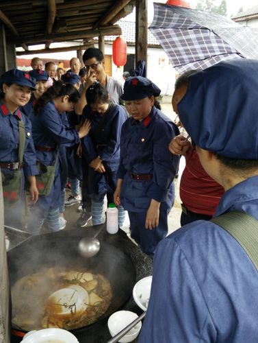 红米饭南瓜汤出自哪一首革命歌曲（红米饭南瓜汤出处介绍）