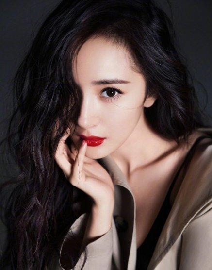 杨幂要息影安胎,与刘恺威两年前就分手?孩子爸爸是他?