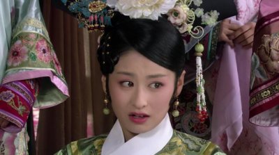 ​夏冬春在甄嬛传的地位（夏冬春为什么一出场就被赏了一丈红）