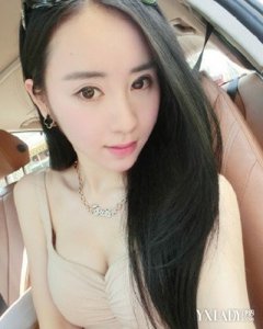 ​欣赏网络红人程琳性感照 妩媚火辣超养眼