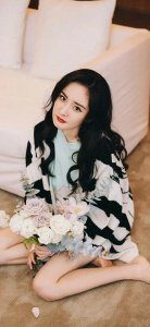 ​分享一组杨幂壁纸！