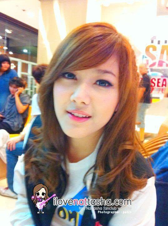 娜塔莎·劳佳姆个人资料写真作品