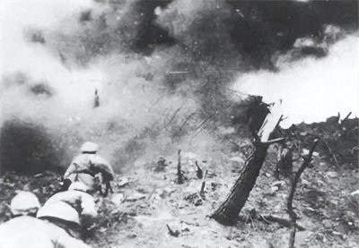 ​范弗里特反杀志愿军，他带一团人巧妙逃生，彭总大喜，提为副师长