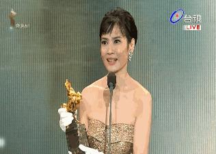 巩俐凭什么能刚金马奖？