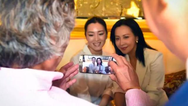 巩俐凭什么能刚金马奖？