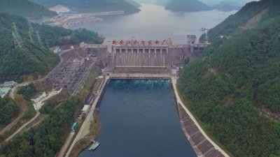 ​迎汛期，新安江水库腾空近50亿立方米库容，等于350多个西湖