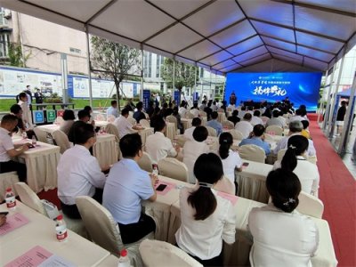 ​成都新华医院挂牌成为川北医学院附属医院