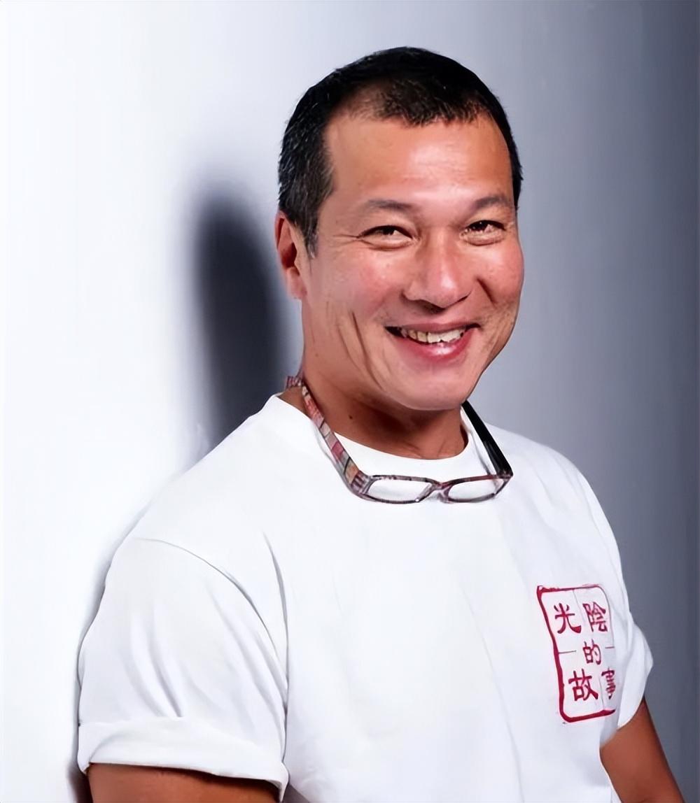 “性感女神”孟广美：43岁嫁给10亿富豪，她的人生有苦更有甜